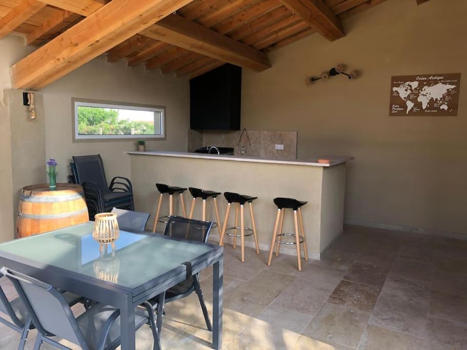 Superbe Villa Neuve A 5 Mn Du Centre Saint-Rémy-de-Provence Εξωτερικό φωτογραφία